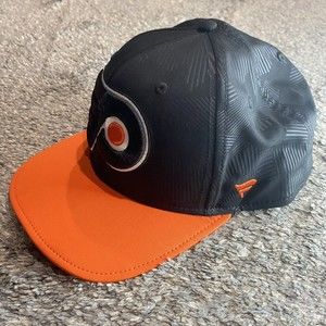 Fanatics Philadelphia Flyers SnapBack Cap/Hat Adjustable Black/Orange
